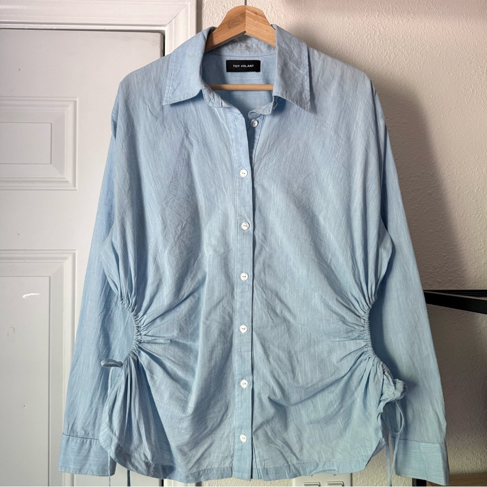 TOIT VOLANT chambray blue cutout ruched long sleeve button up shirt blouse top‎